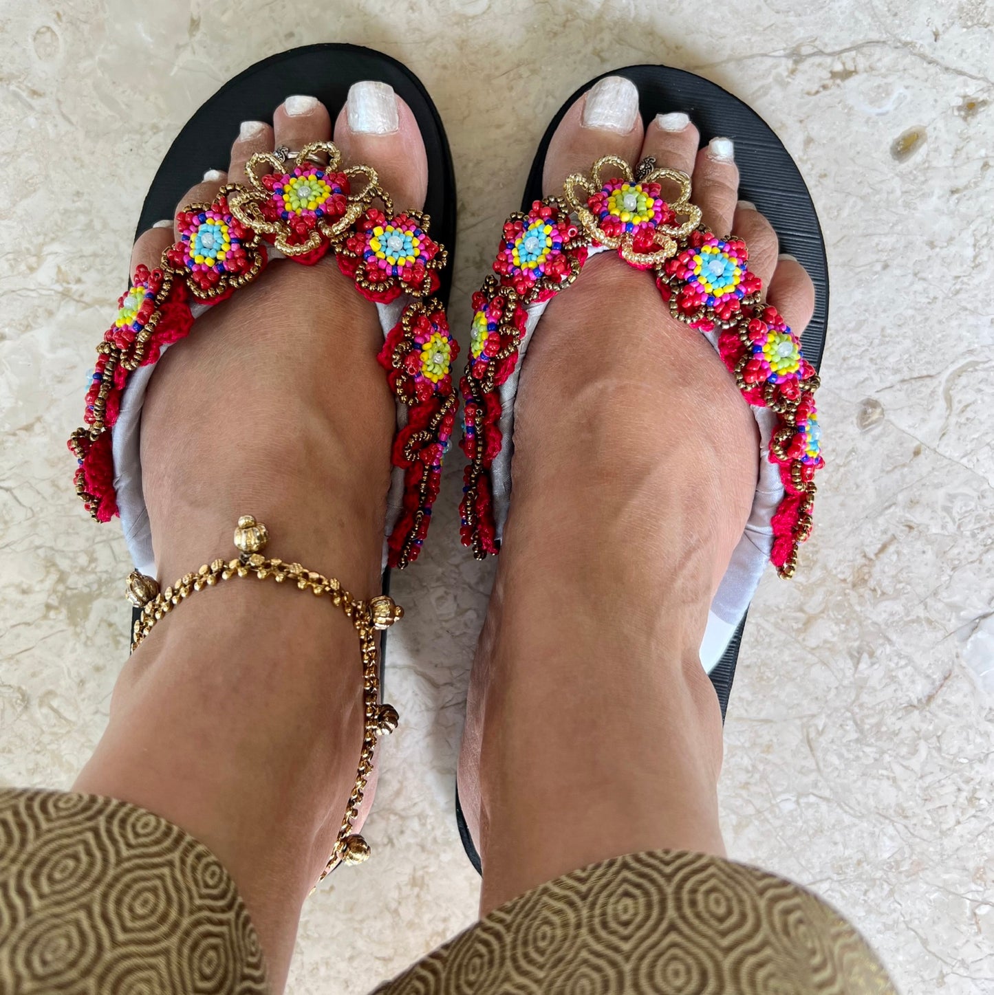 Black Flip Flops - Opulence