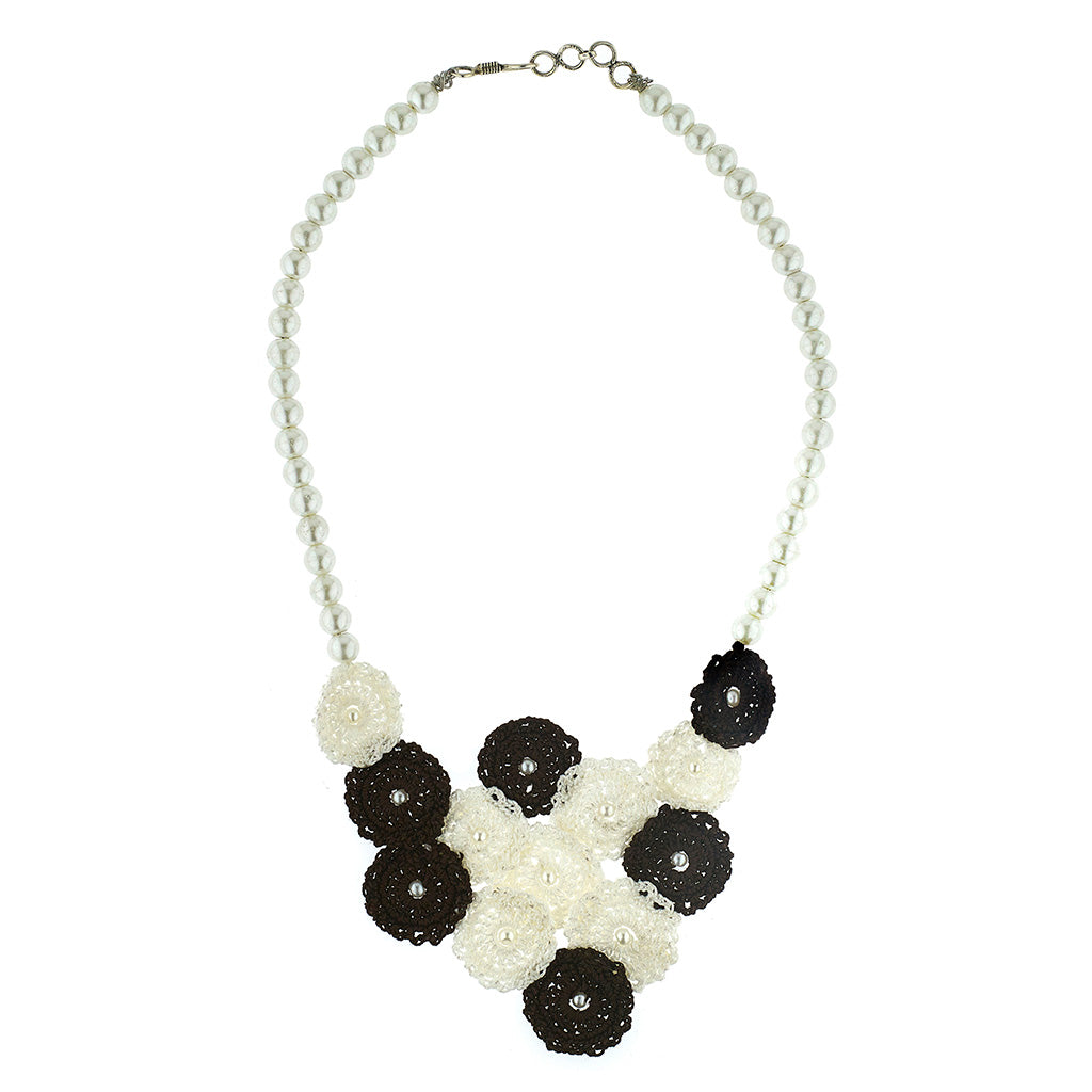 Small flowers necklace