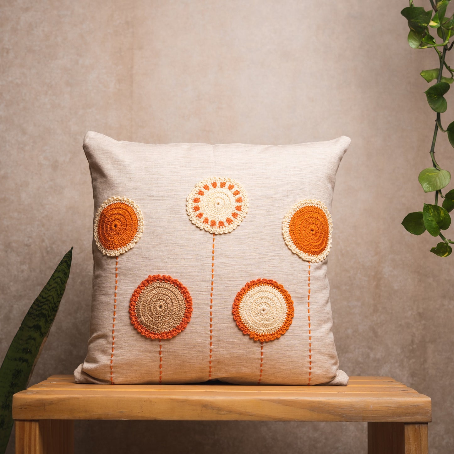 Crochet circles cushion cover - Beige