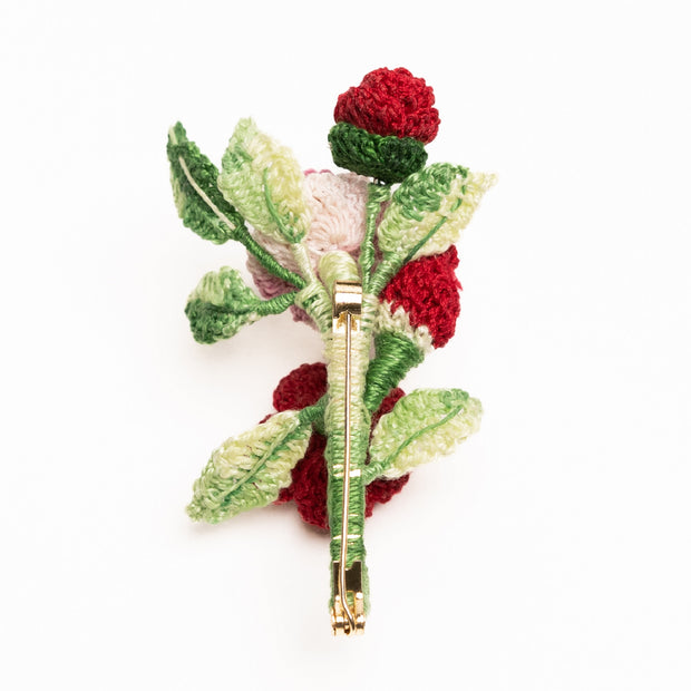 Maroon flowers brooch